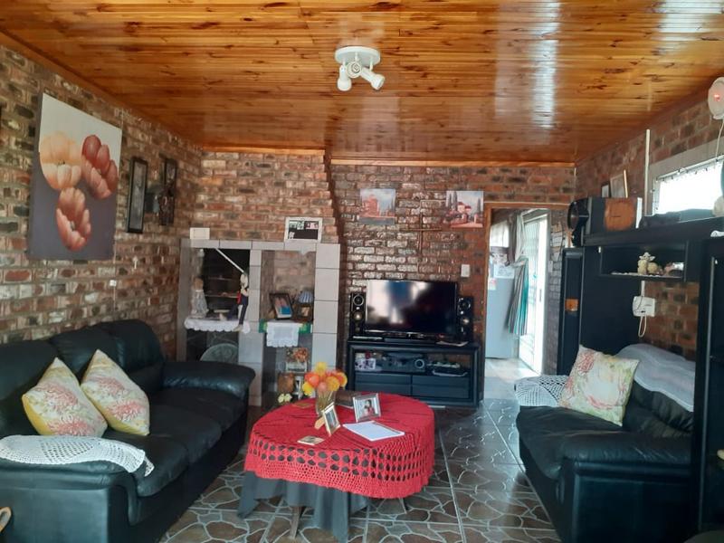 2 Bedroom Property for Sale in Albertinia Western Cape